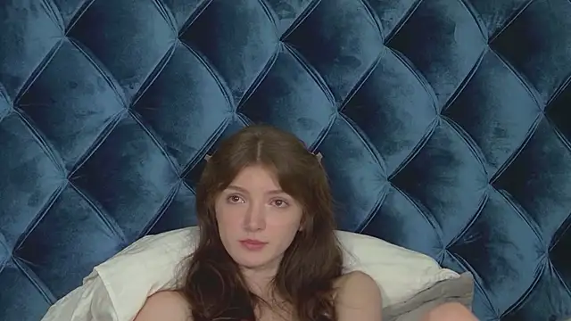 SophiaProve Adlı Modelin Canlı XXX Sohbeti