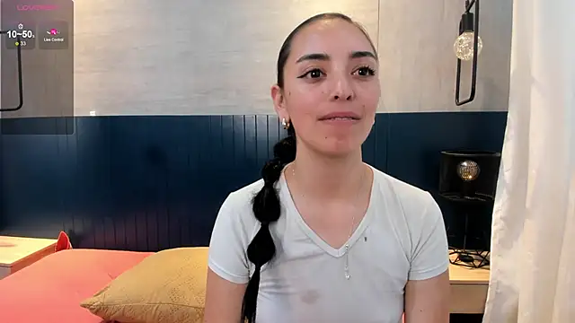 Violeta_Harlow Adlı Modelin Canlı XXX Sohbeti