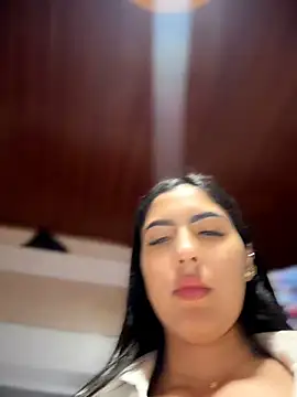 I_AM_SOPHIE_ Chat XXX in diretta