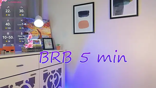 Umia_Bordered 即時 XXX 聊天