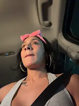 XXX chat uživo modela FerrariFrench