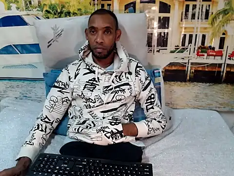 Chatroom XXX en direct de IndianMagicMike