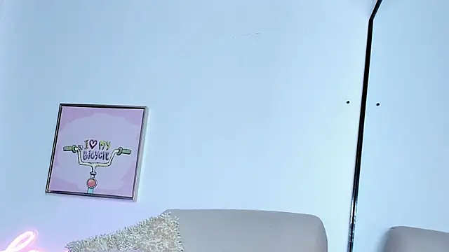 Chat +18 de miaapril ao vivo