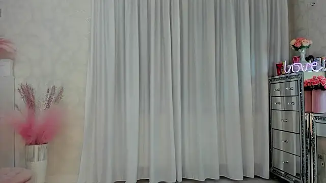 SeductiveButterfly's Live XXX Chat