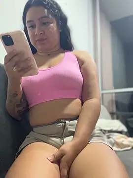 Chat XXX ao vivo de Pretty_Isadora