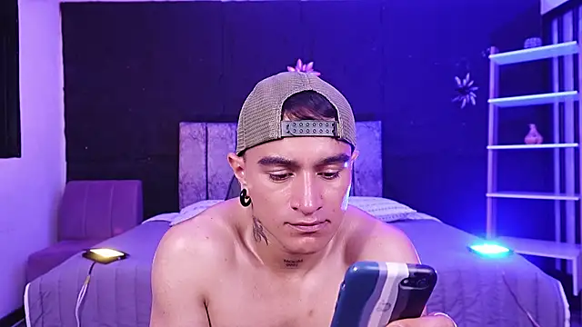 LiamDeepのライブXXXチャット