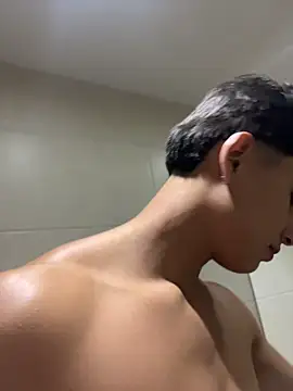 Lander_Cruz Show in webcam