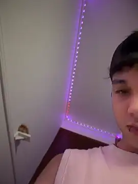 Chat +18 de RoughDiamond_ ao vivo