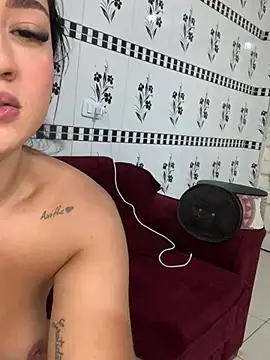 casalsafadoll Adlı Modelin Canlı XXX Sohbeti