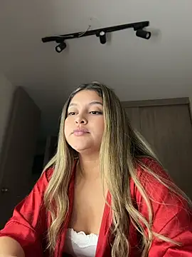 lunablossom_'s Live XXX Chat