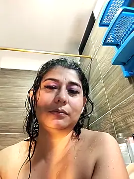 alinabozz1 即時 XXX 聊天