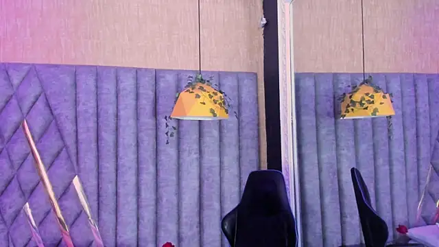 Živý XXX chat SkylerBloomm