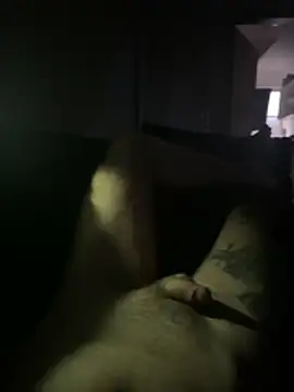 molo7070's Live XXX Chat