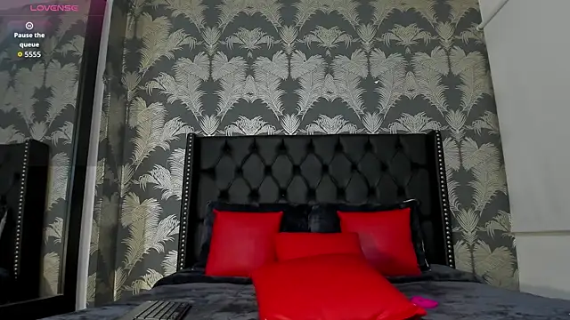Pamela_di_angelo Adlı Modelin Canlı XXX Sohbeti
