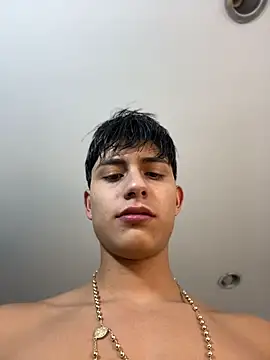 Lander_Cruz 现场XXX聊天