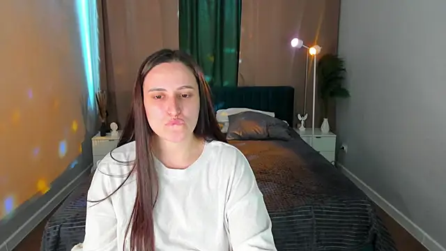 Chat +18 de Elizabet_Colllins ao vivo