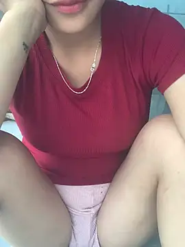 Miss_su- 即時 XXX 聊天