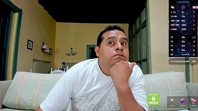 brad_latino Webcam show