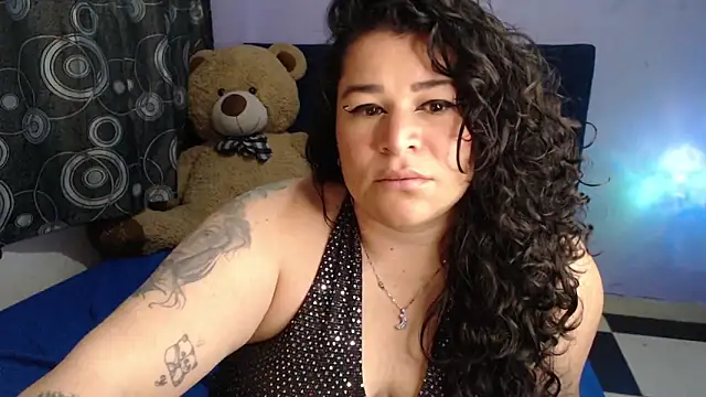 Chat XXX en directo de ANGELIQUE_KLANE