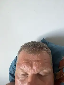 Chat XXX en directo de fetter_Daddy_Berlin