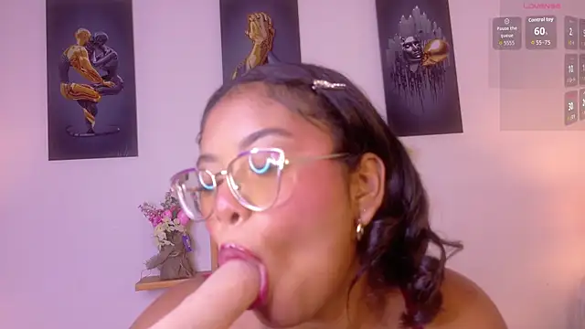 Chat XXX en directo de nairagold_