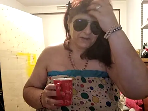 Chat XXX en directo de Samantha_Squirt@xh