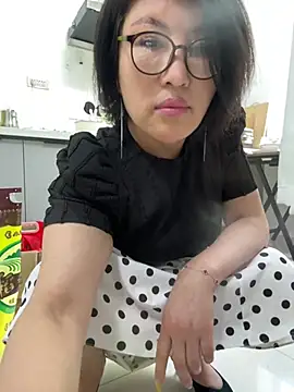 luckybaby666999 即時 XXX 聊天