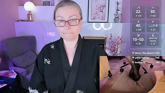 Alexandra_Kind 即時 XXX 聊天