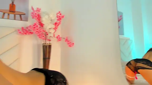 trixxie_18 即時 XXX 聊天