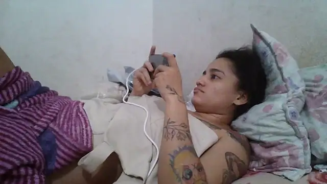Chatroom XXX en direct de girl_tits