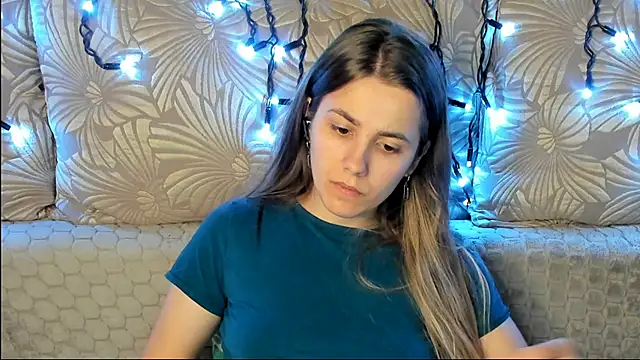 MaggieCake Adlı Modelin Canlı XXX Sohbeti