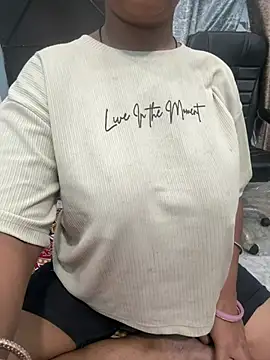Živý XXX chat Real_Roma