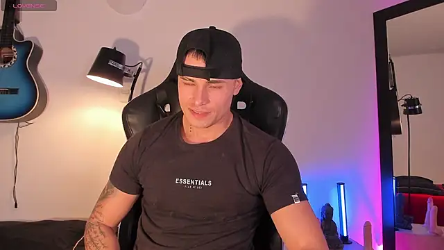 connorsmiith 现场XXX聊天