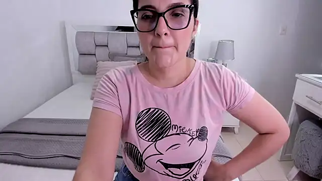 Živý XXX chat Camilaa_bueno