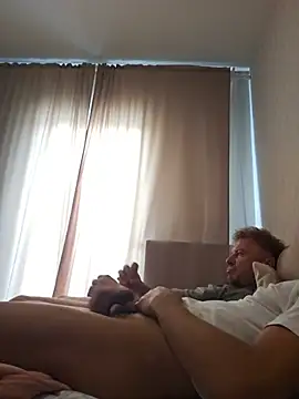 Lokomo32's Live XXX Chat