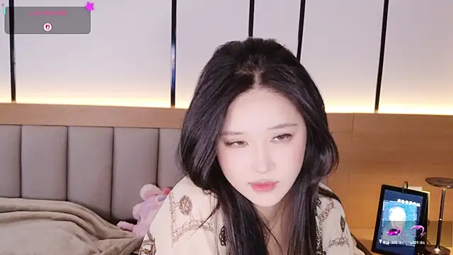 anan_2121 Obrolan Langsung XXX
