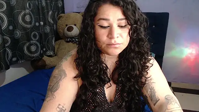Chat XXX en directo de ANGELIQUE_KLANE