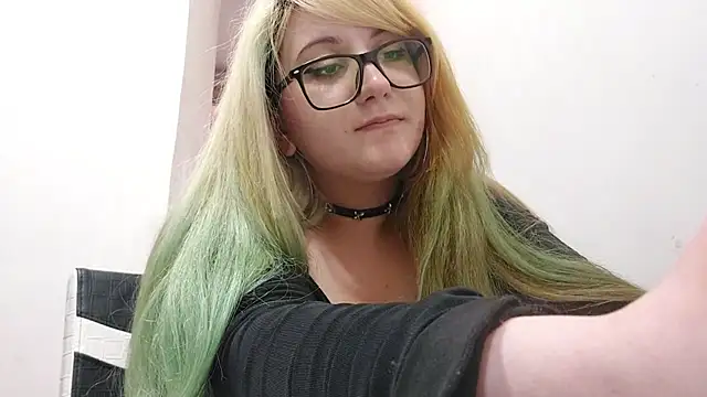 Chat XXX en directo de FeliniKatechini
