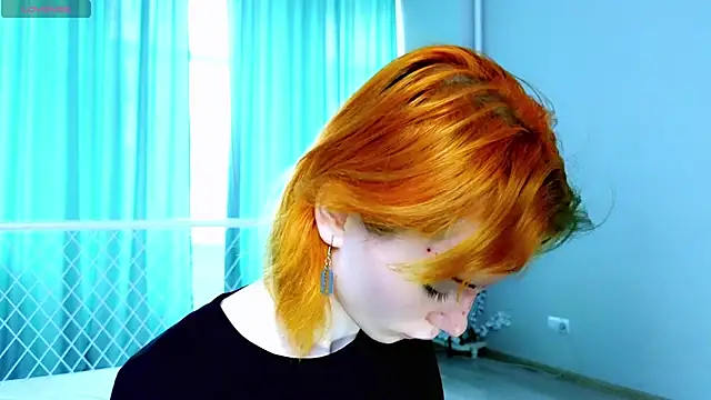 Kiara_Age 即時 XXX 聊天