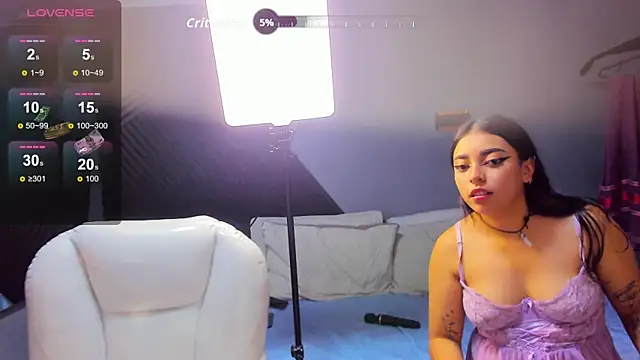 Laia_and_Aloby 라이브 XXX 채팅
