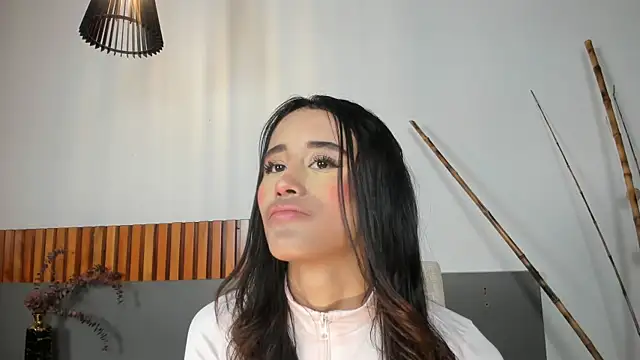 Chat +18 de KeimyWilde ao vivo