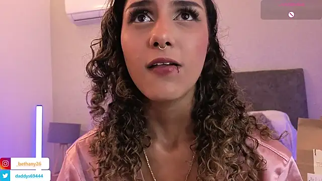 Chat XXX en directo de Daddysgirl1_