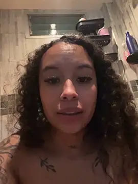 MarieLeon live XXX chat