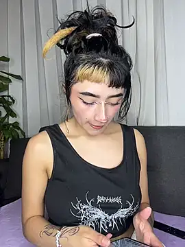 baby_akuma's Live XXX Chat