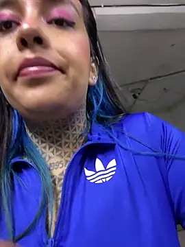 Chat XXX en directo de Annie_Alicee