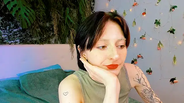 Chat +18 de Kira__Cutie ao vivo