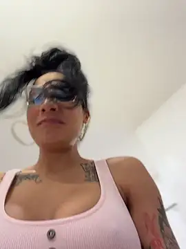 FerrariFrench Chat XXX in diretta