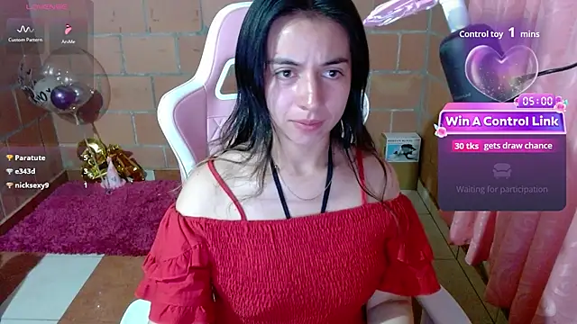 XXX chat uživo modela Maggie_Fox3
