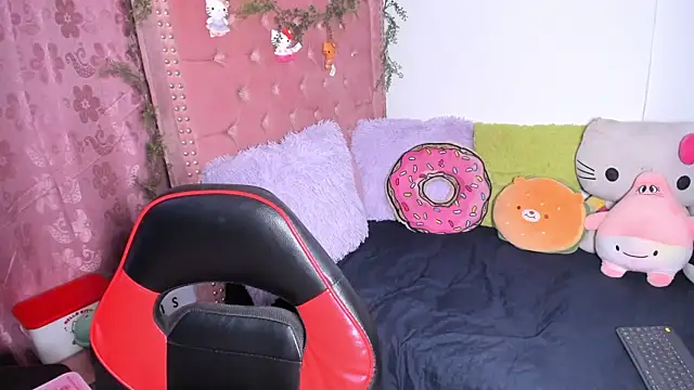 Chatroom XXX en direct de LillyCandy