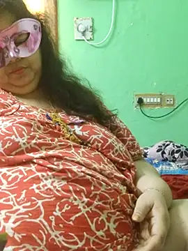 tamilthanushri 即時 XXX 聊天